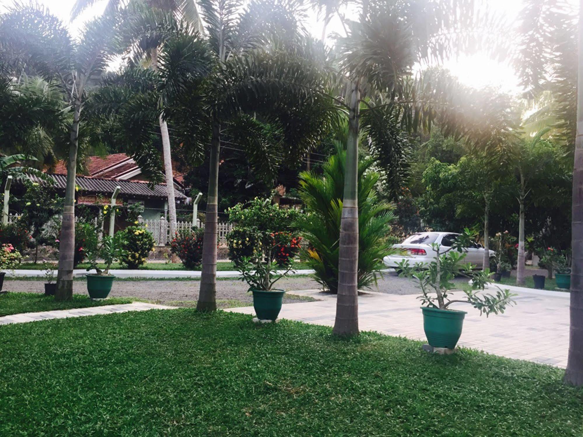 Peacock Villa Mirissa Luaran gambar